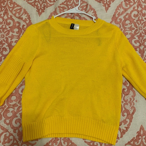 H&M sweater - Picture 1 of 2